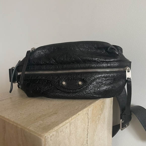 Balenciaga leather pouch - Picture 2 of 5